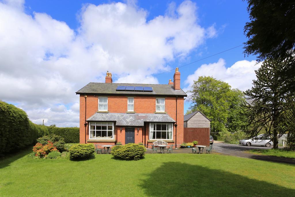 Hotel The Old Vicarage Dolfor Newtown  Exterior foto